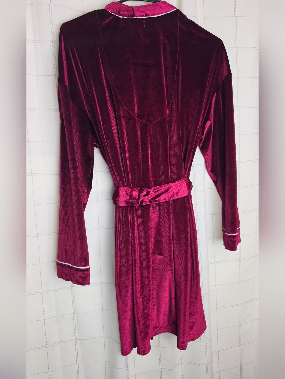 Kikit Velvet Robe - Picture 2 of 7